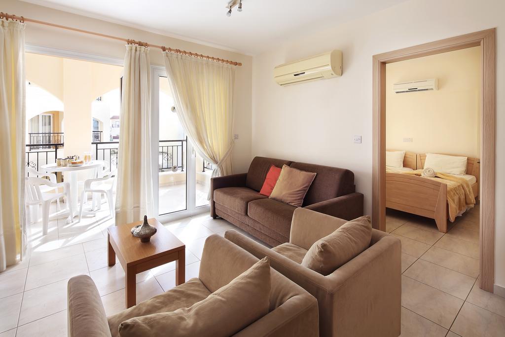 Adamou Gardens Lejlighed Paphos Eksteriør billede