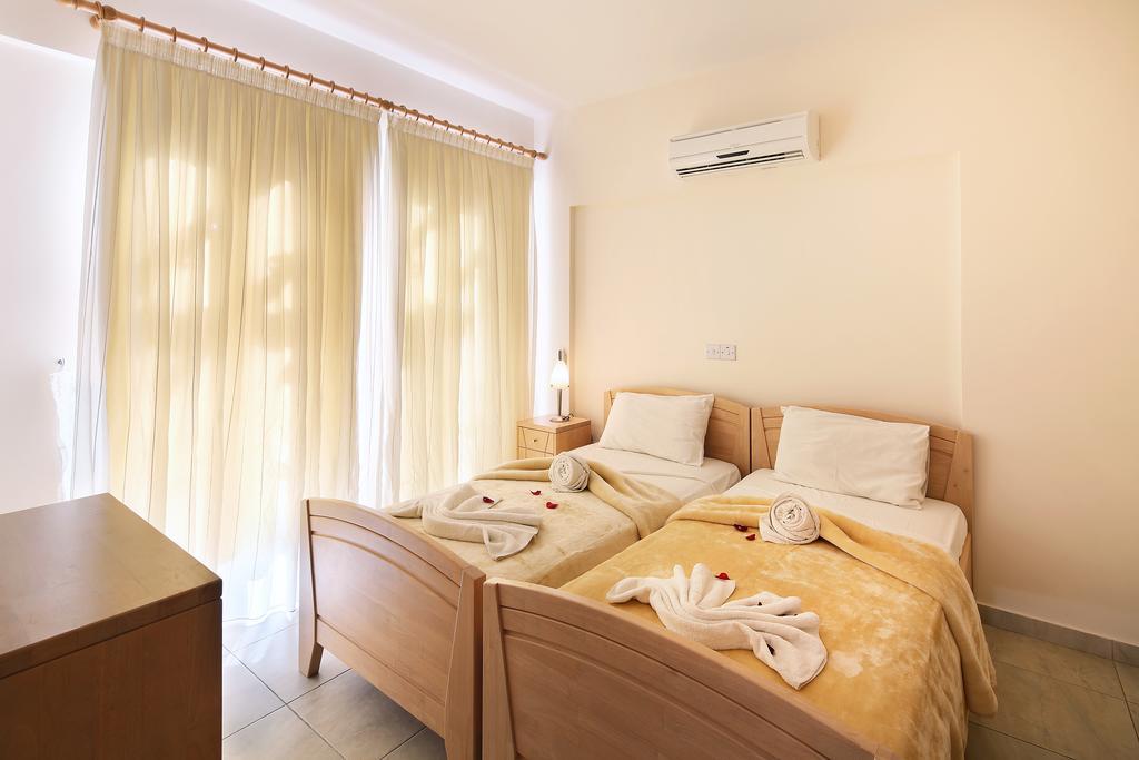Adamou Gardens Lejlighed Paphos Eksteriør billede