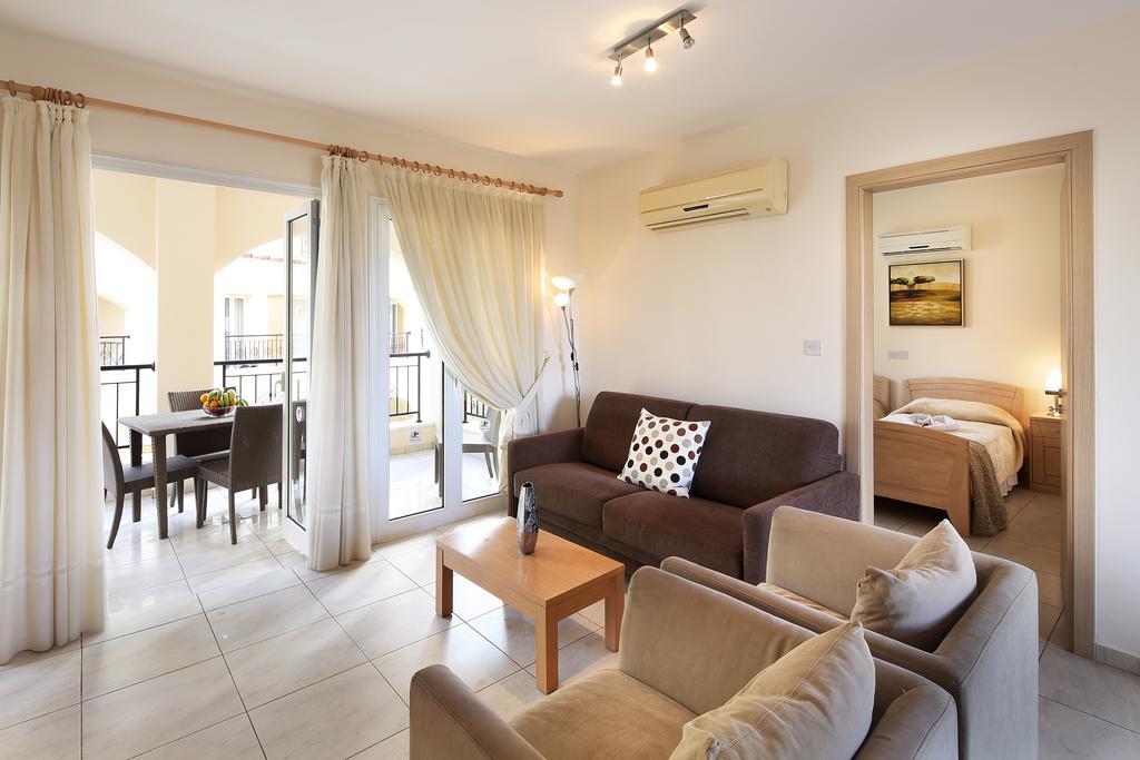 Adamou Gardens Lejlighed Paphos Eksteriør billede